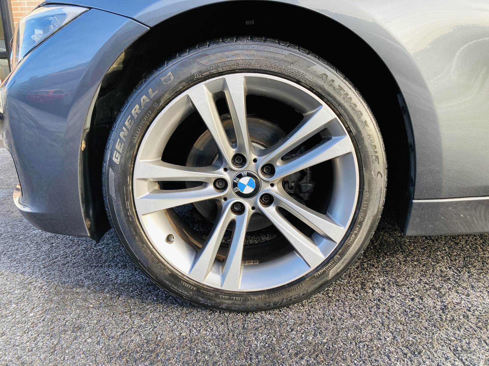 BMW 3 Series SALOON in Antrim