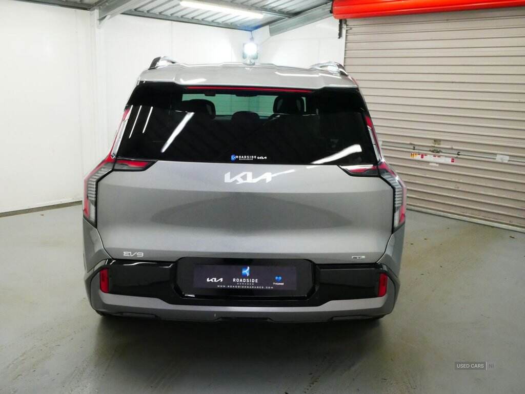 Jan 2024 Kia EV9 282kW GT-Line 99.8kWh AWD 5dr Auto
