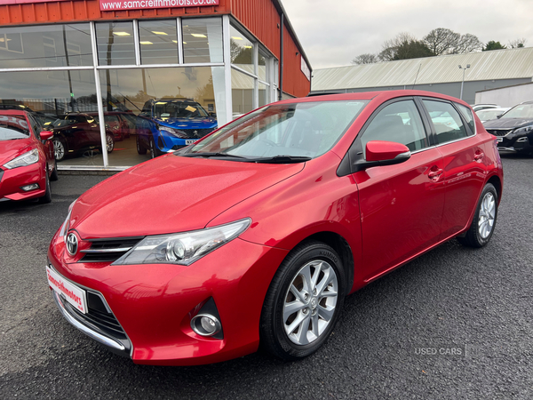 Toyota Auris HATCHBACK in Antrim