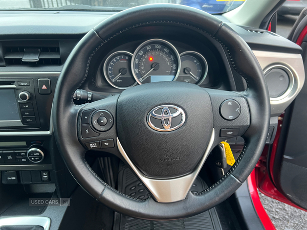 Toyota Auris HATCHBACK in Antrim