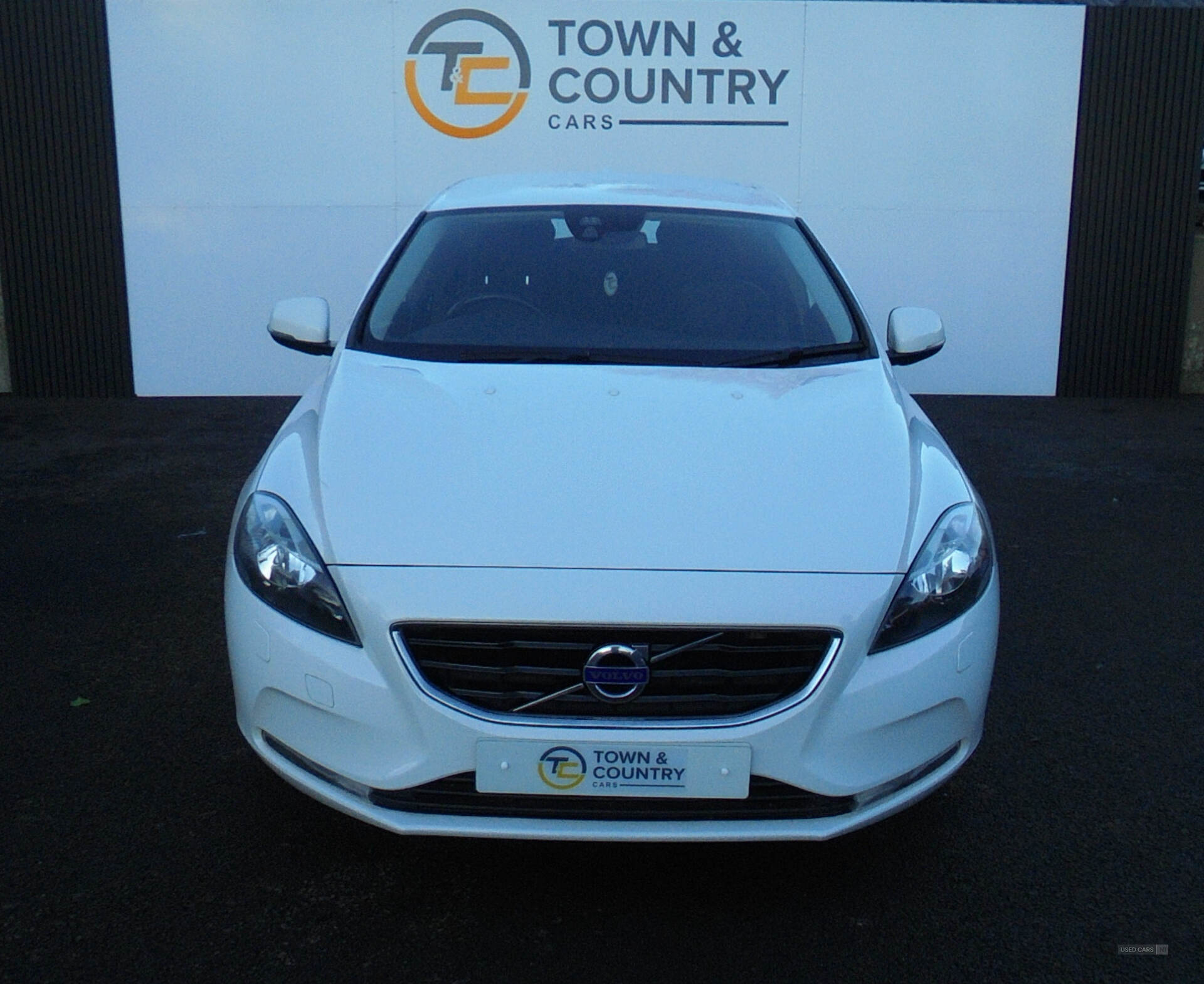 Volvo V40 DIESEL HATCHBACK in Antrim