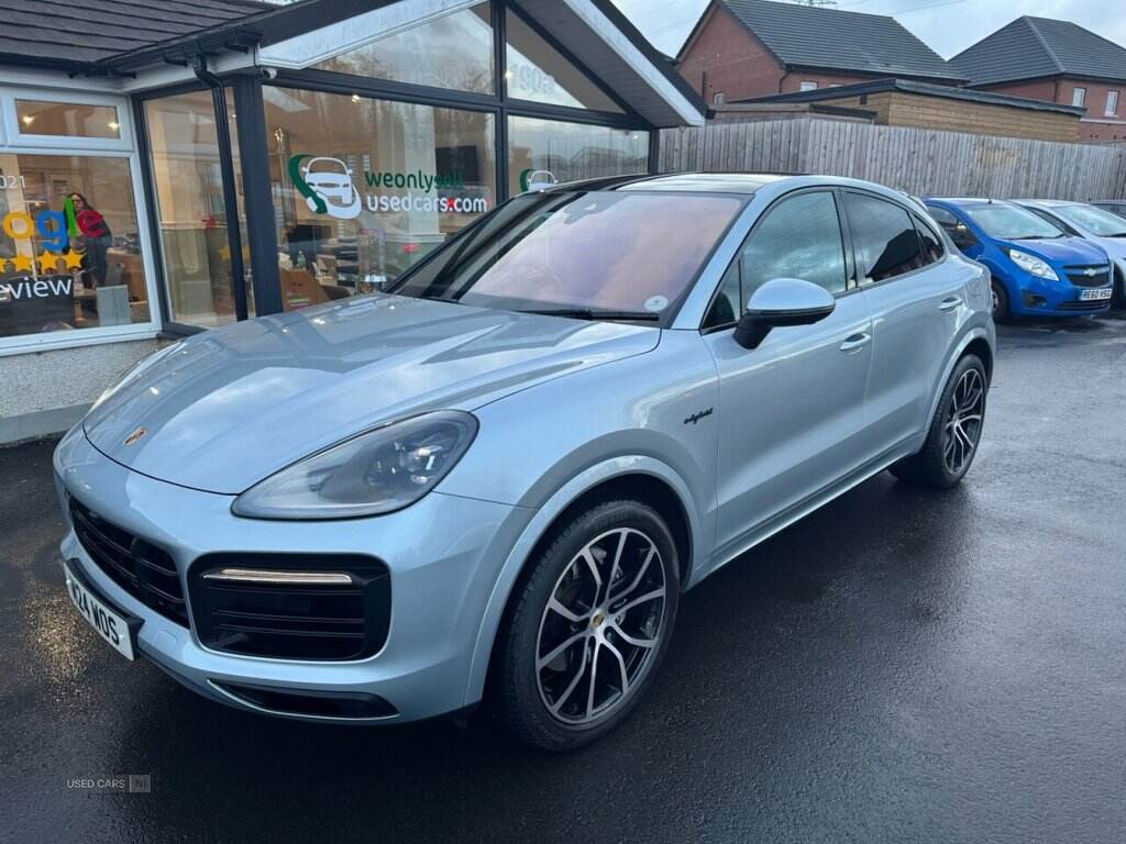  2023 Porsche Cayenne 3.0 V6 4d 456 BHP Showroom condition 20k of extras