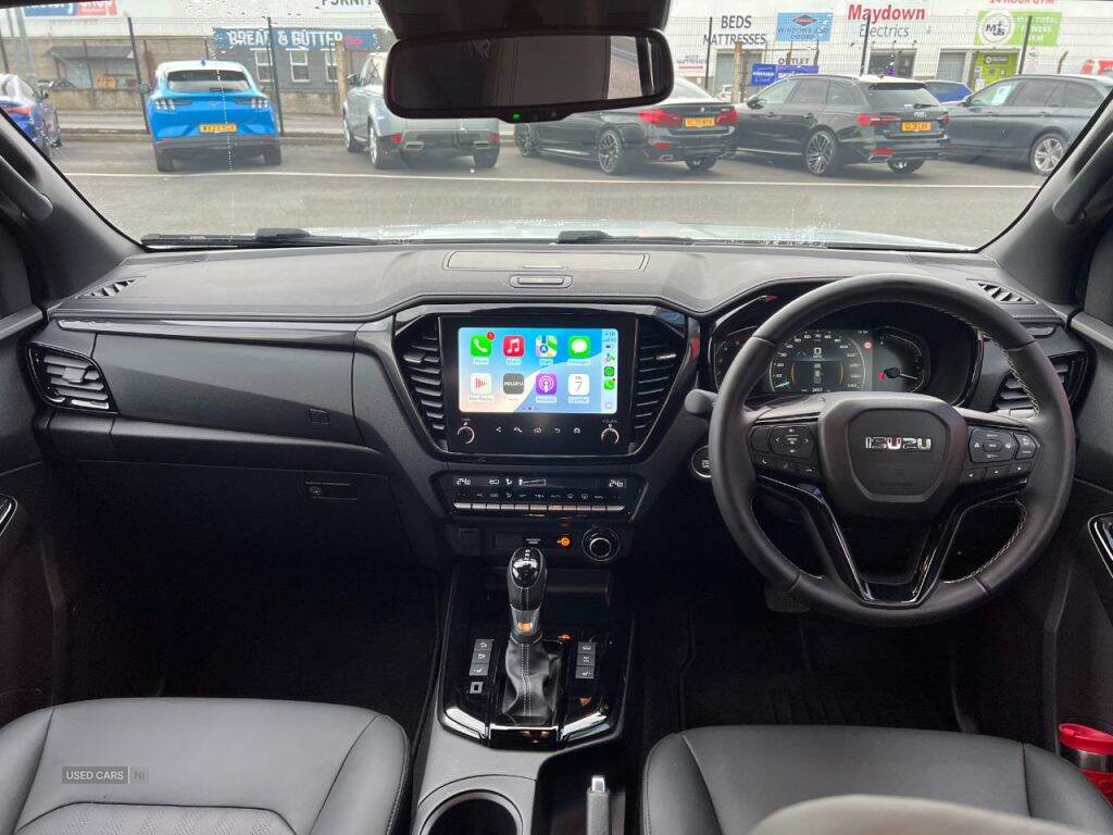 Jan 2025 Isuzu D-Max 1.9 V-Cross Double Cab 4x4 Auto