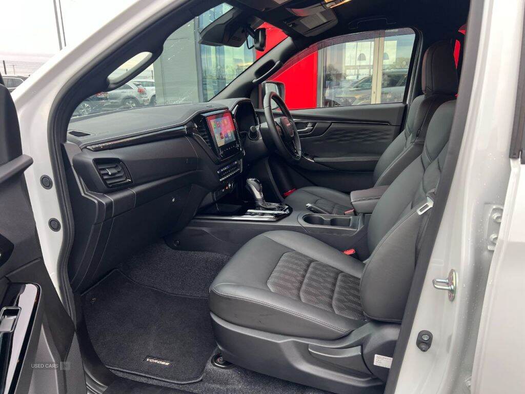 Jan 2025 Isuzu D-Max 1.9 V-Cross Double Cab 4x4 Auto