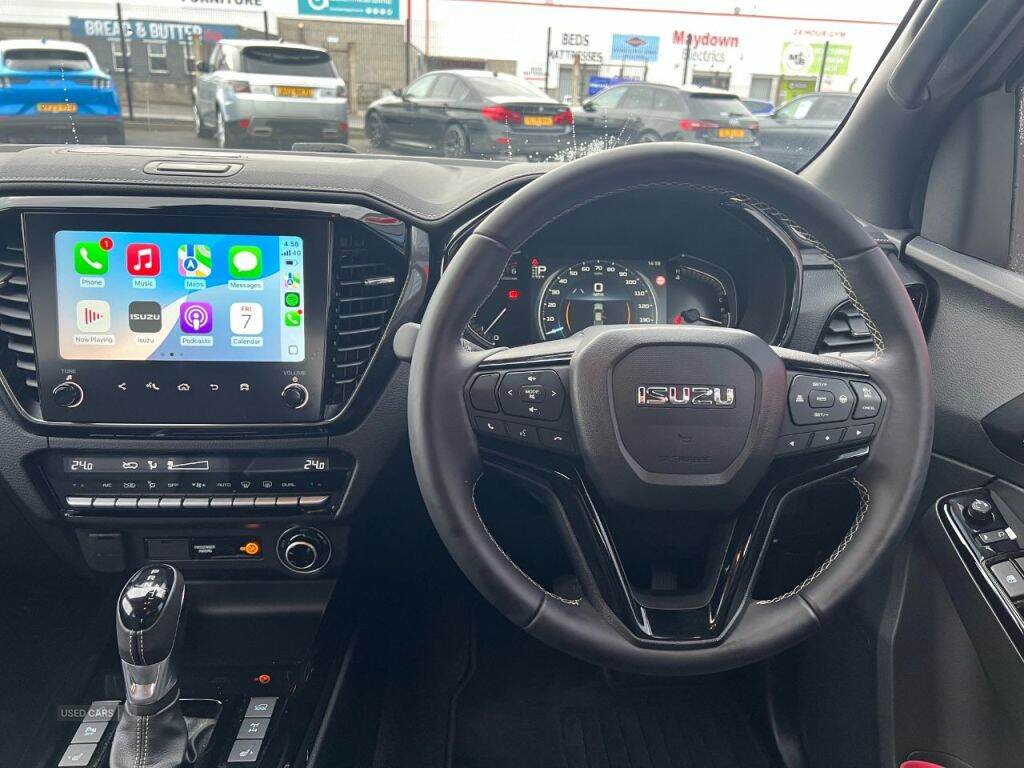 Jan 2025 Isuzu D-Max 1.9 V-Cross Double Cab 4x4 Auto