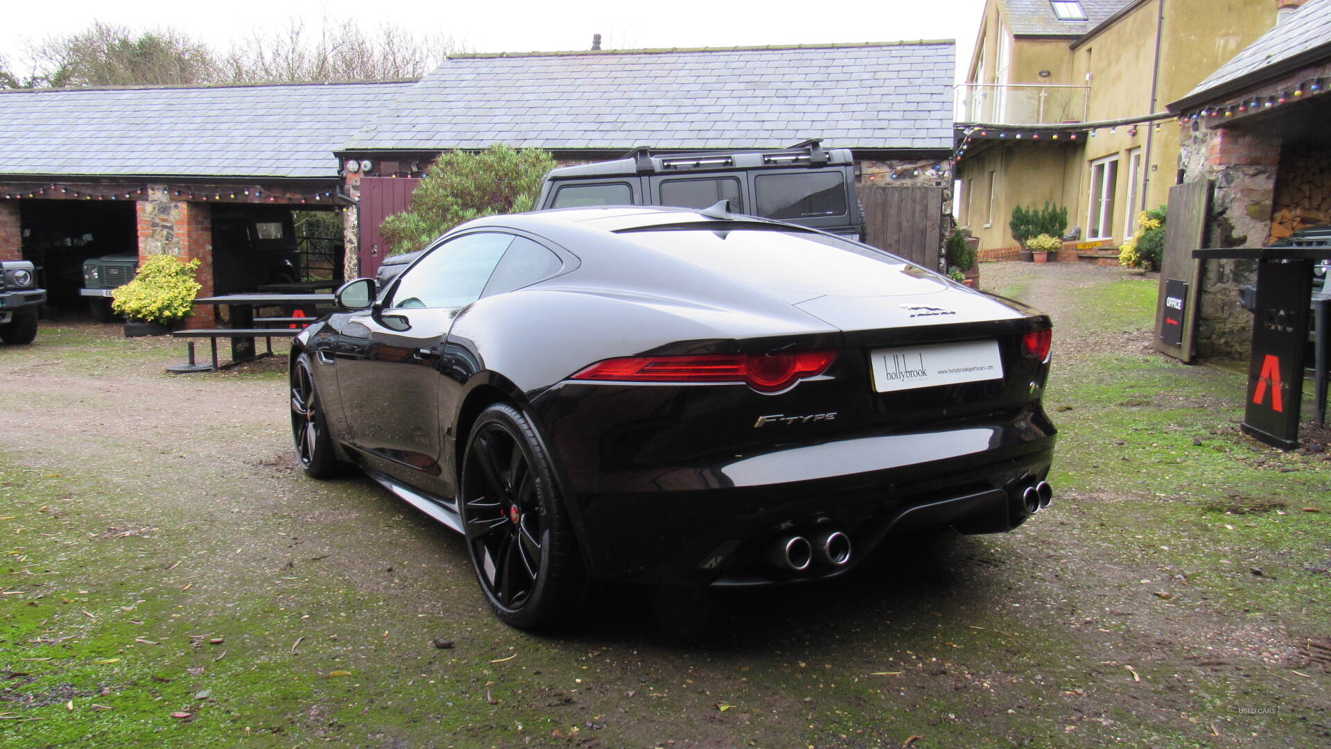 Mar 2014 Jaguar F-Type 5.0 Supercharged V8 R 2dr Auto