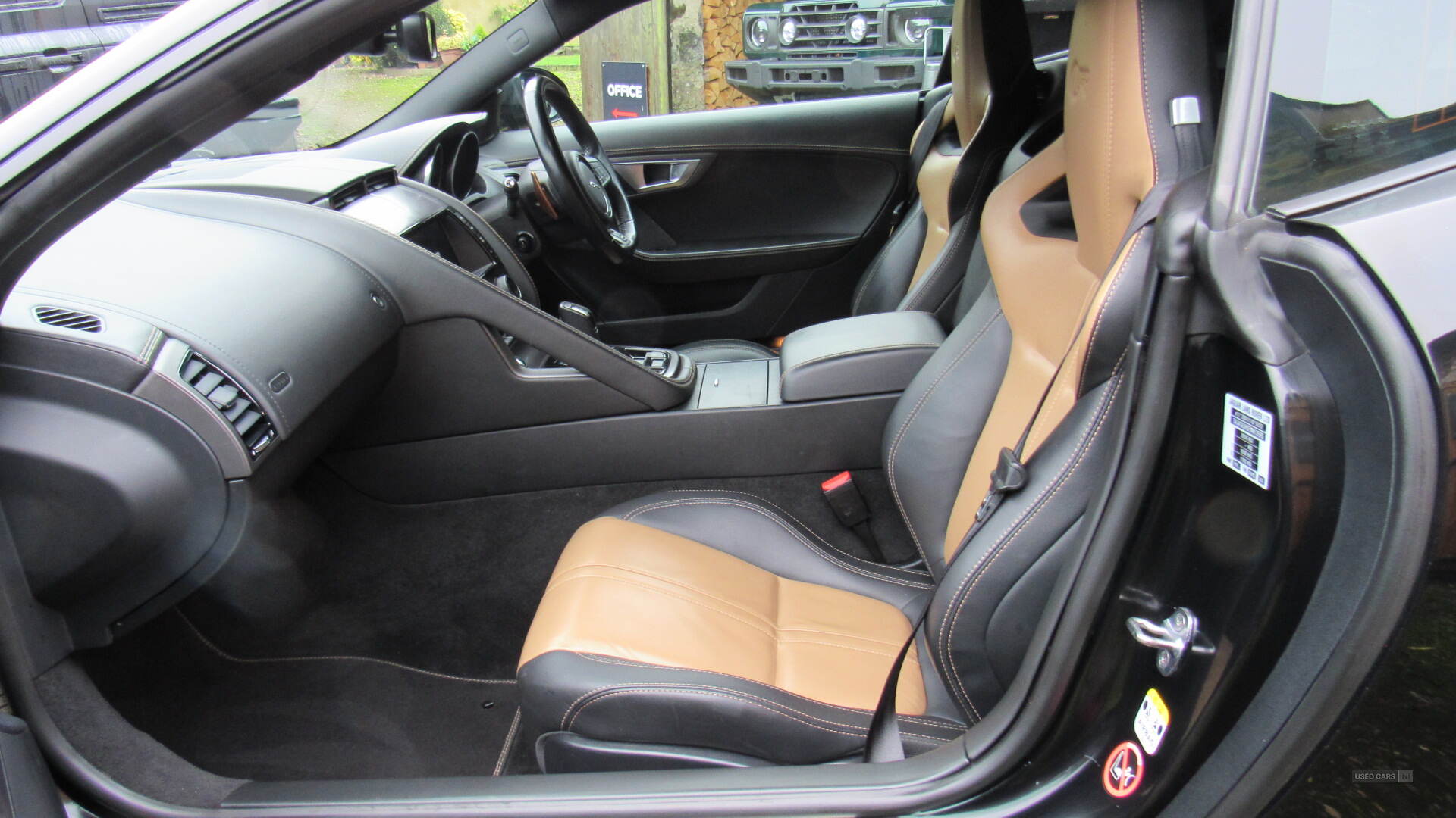 Mar 2014 Jaguar F-Type 5.0 Supercharged V8 R 2dr Auto