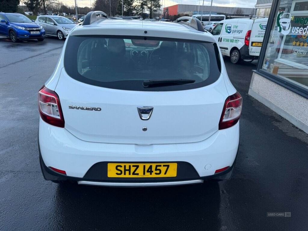 Mar 2014 Dacia Sandero Stepway 1.5 dCi Ambiance 5dr