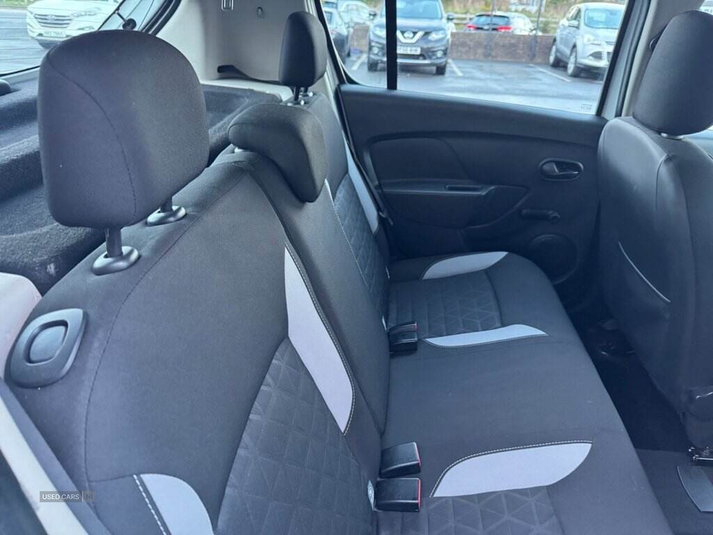 Mar 2014 Dacia Sandero Stepway 1.5 dCi Ambiance 5dr