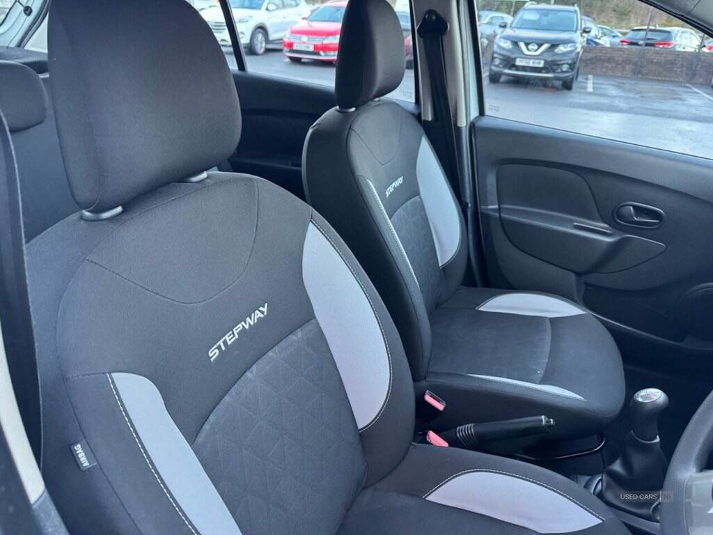 Mar 2014 Dacia Sandero Stepway 1.5 dCi Ambiance 5dr