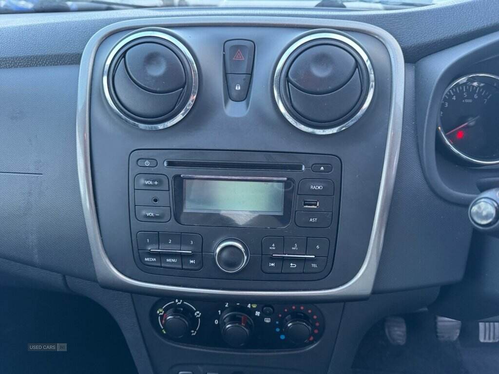 Mar 2014 Dacia Sandero Stepway 1.5 dCi Ambiance 5dr