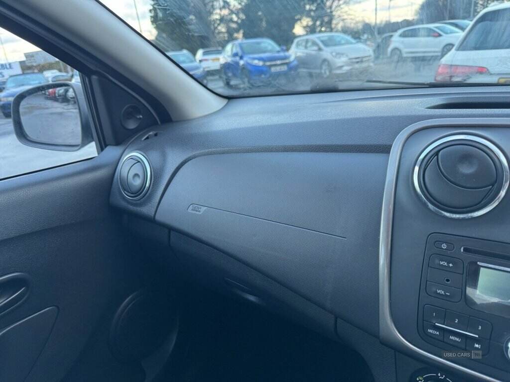 Mar 2014 Dacia Sandero Stepway 1.5 dCi Ambiance 5dr