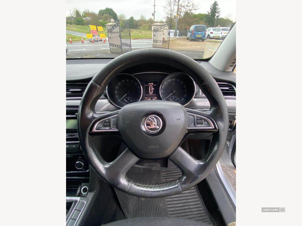 Jan 2014 Skoda Superb 1.6 TDI CR S 5dr