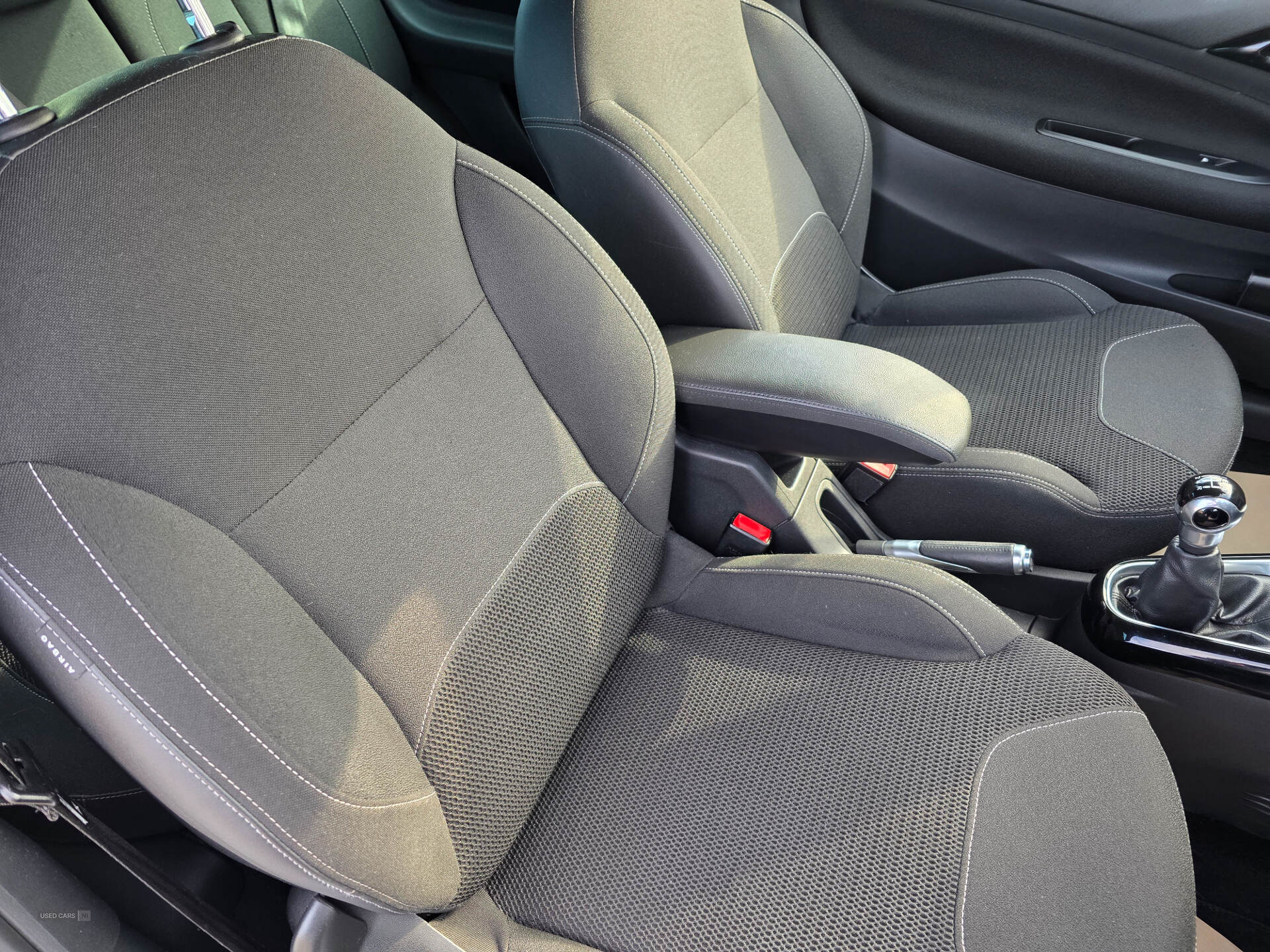 Feb 2015 Citroen DS3 1.6 e-HDi Airdream DStyle Plus 3dr
