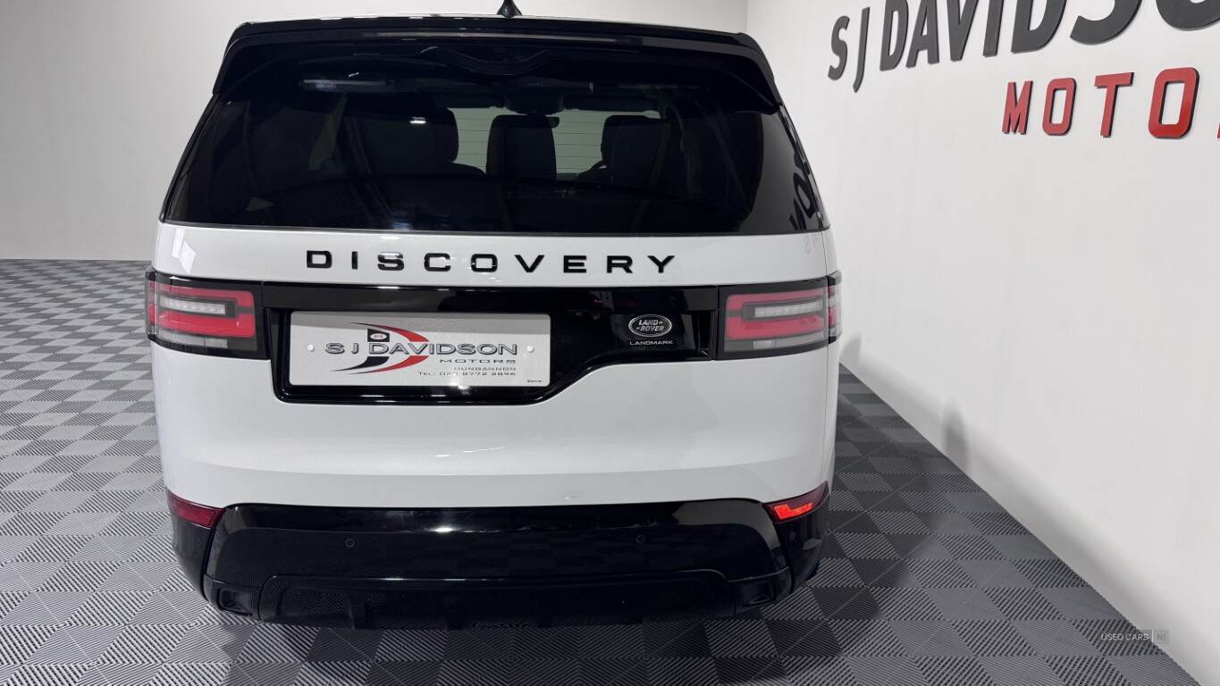 Feb 2020 Land Rover Discovery 3.0 SD6 Landmark Edition 5dr Auto