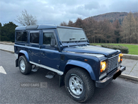 Land Rover Defender County Station Wagon Td5 (9 seater) in Down