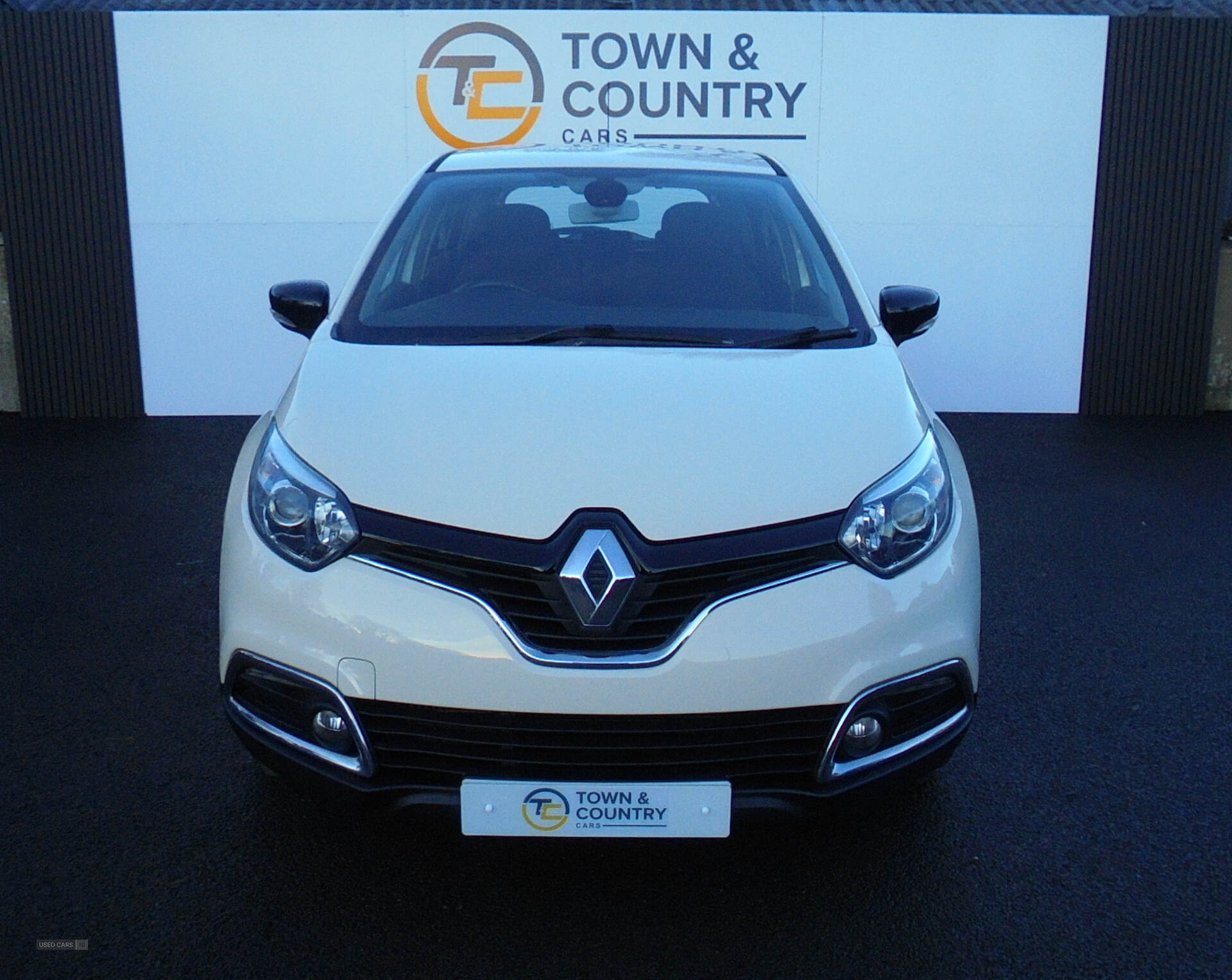 Renault Captur DIESEL HATCHBACK in Antrim