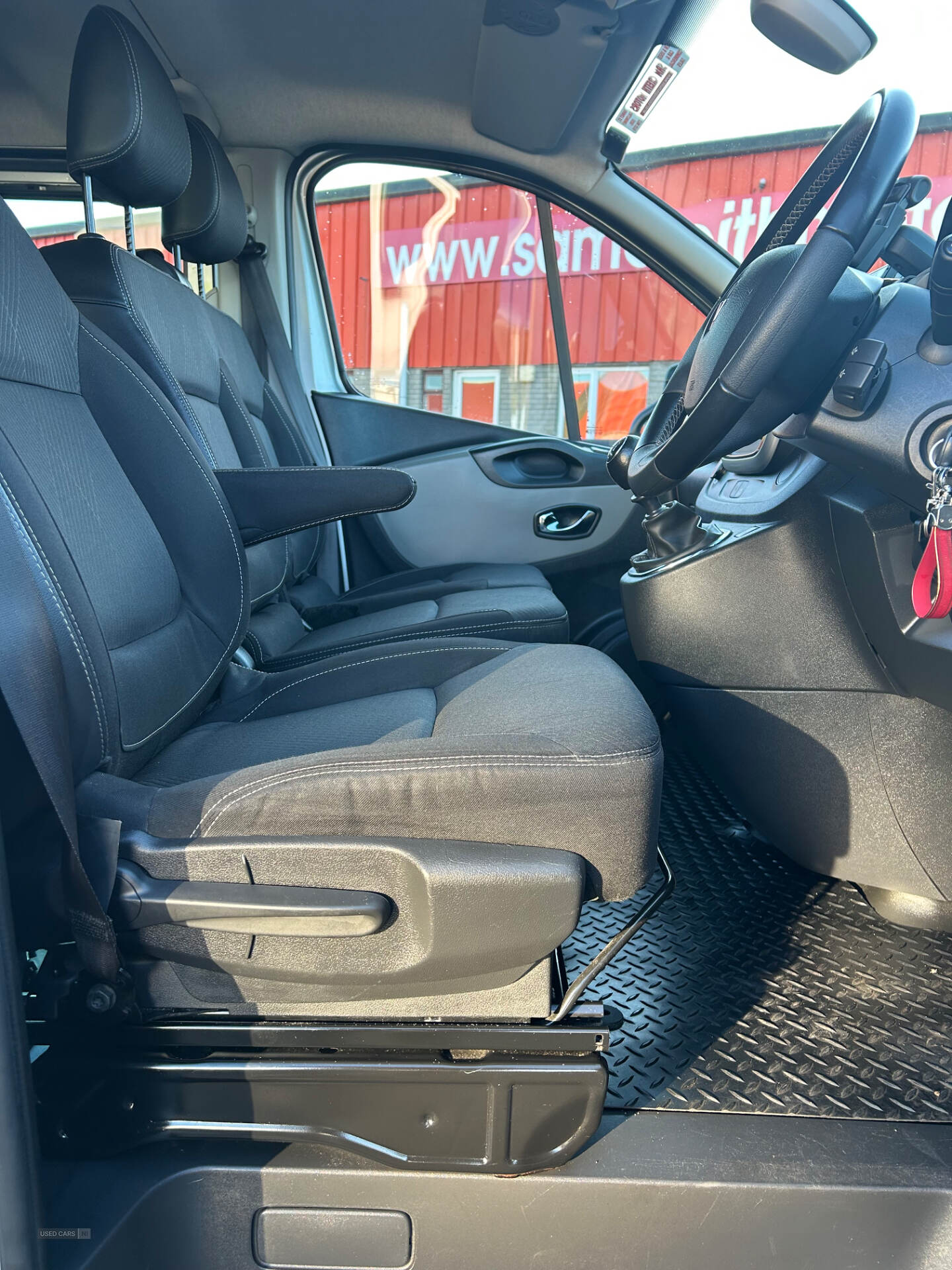 Renault Trafic LWB DIESEL in Antrim