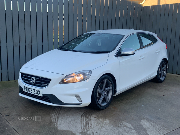 Volvo V40 DIESEL HATCHBACK in Antrim