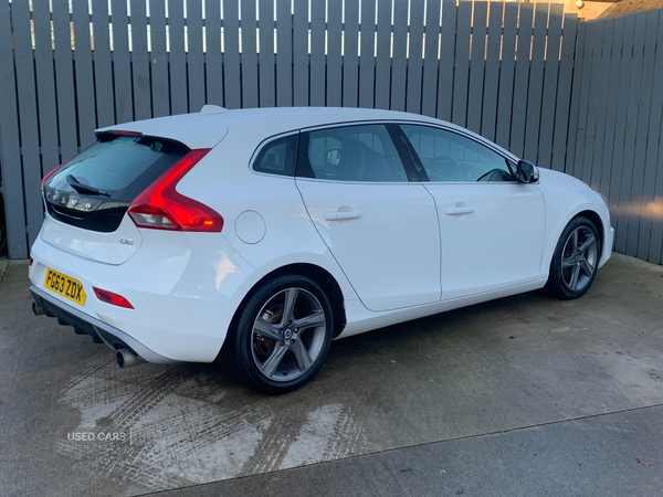 Volvo V40 DIESEL HATCHBACK in Antrim