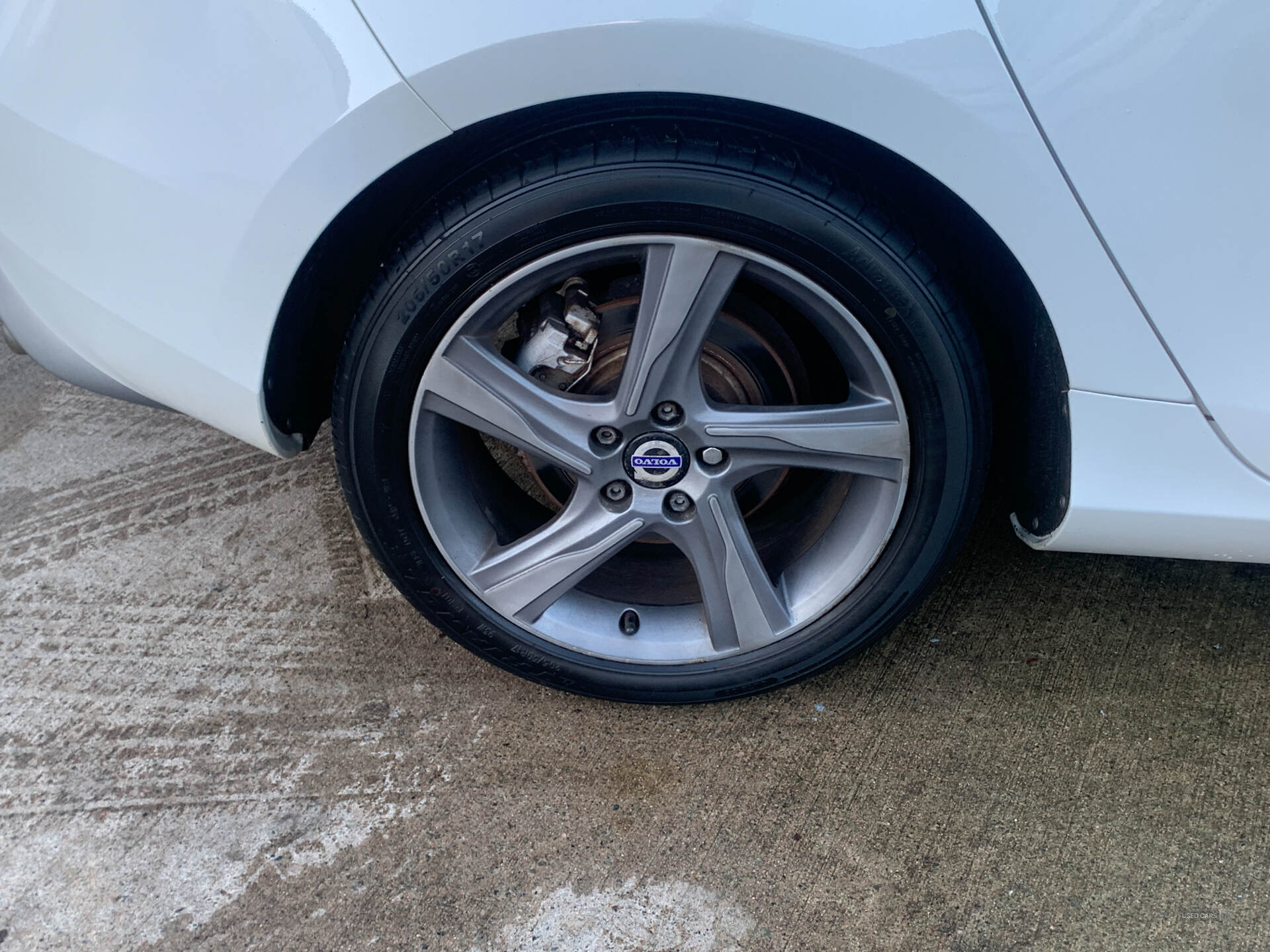 Volvo V40 DIESEL HATCHBACK in Antrim