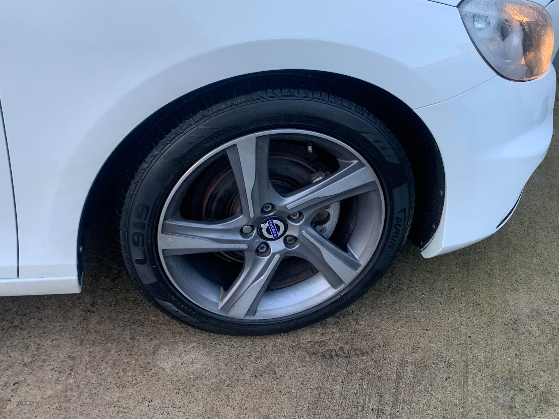 Volvo V40 DIESEL HATCHBACK in Antrim