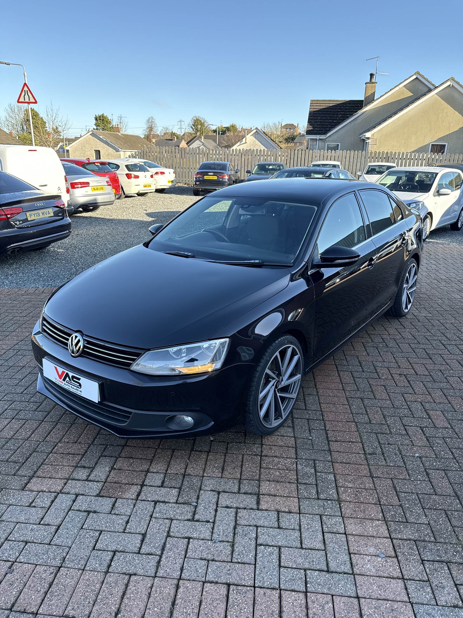 Oct 2013 Volkswagen Jetta 1.6 TDI CR Bluemotion Tech Limited Edition 4dr