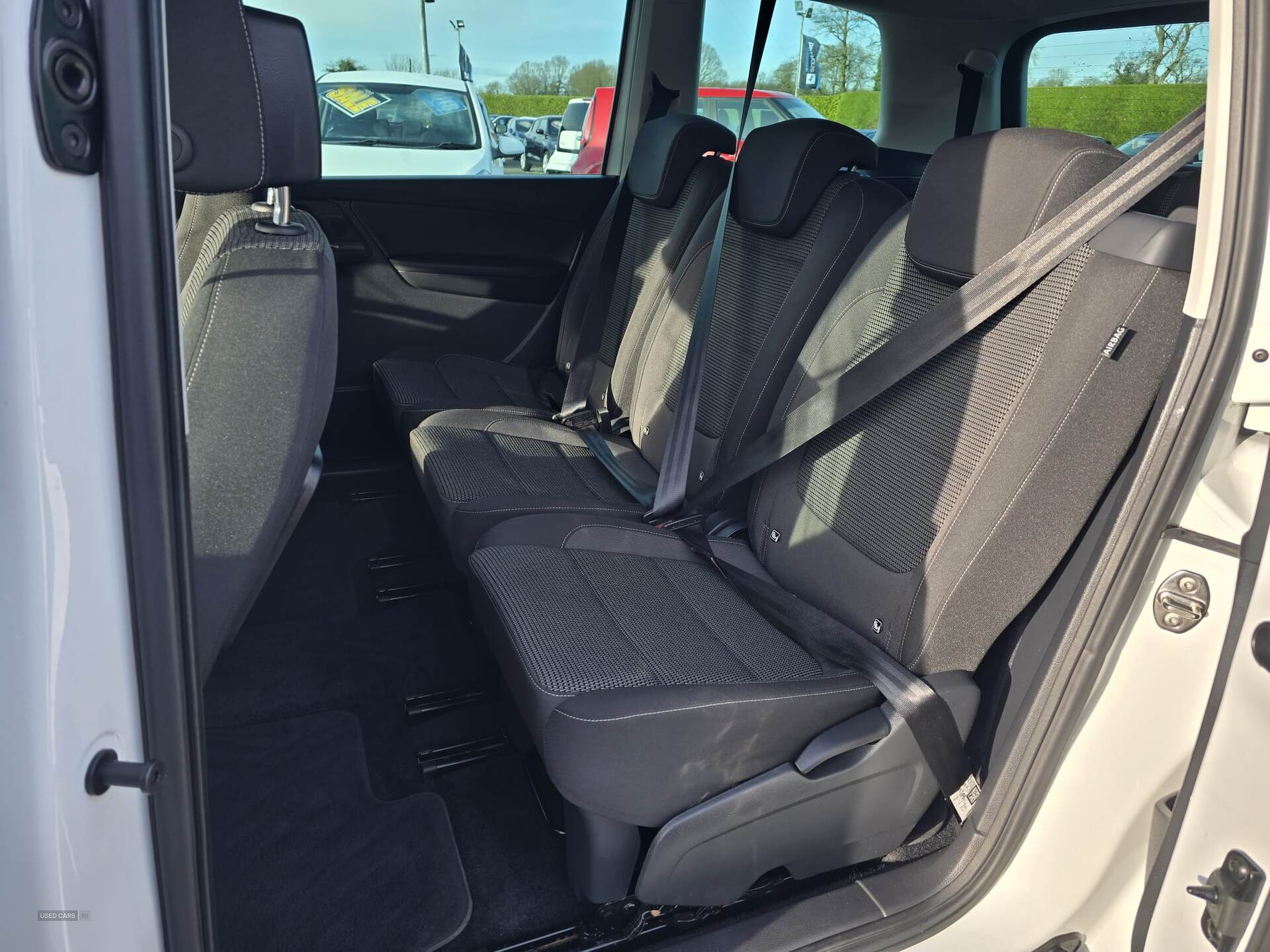 Oct 2019 Volkswagen Sharan 2.0 TDI SCR 150 SE Nav 5dr