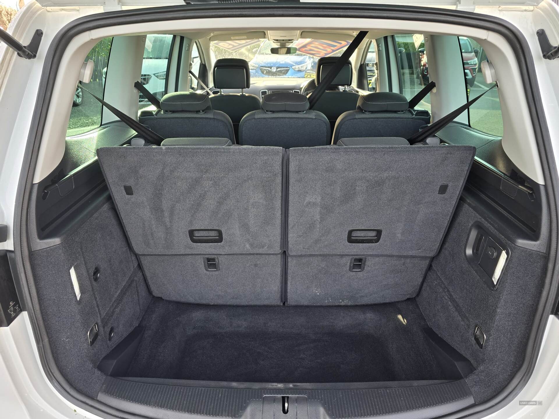 Oct 2019 Volkswagen Sharan 2.0 TDI SCR 150 SE Nav 5dr