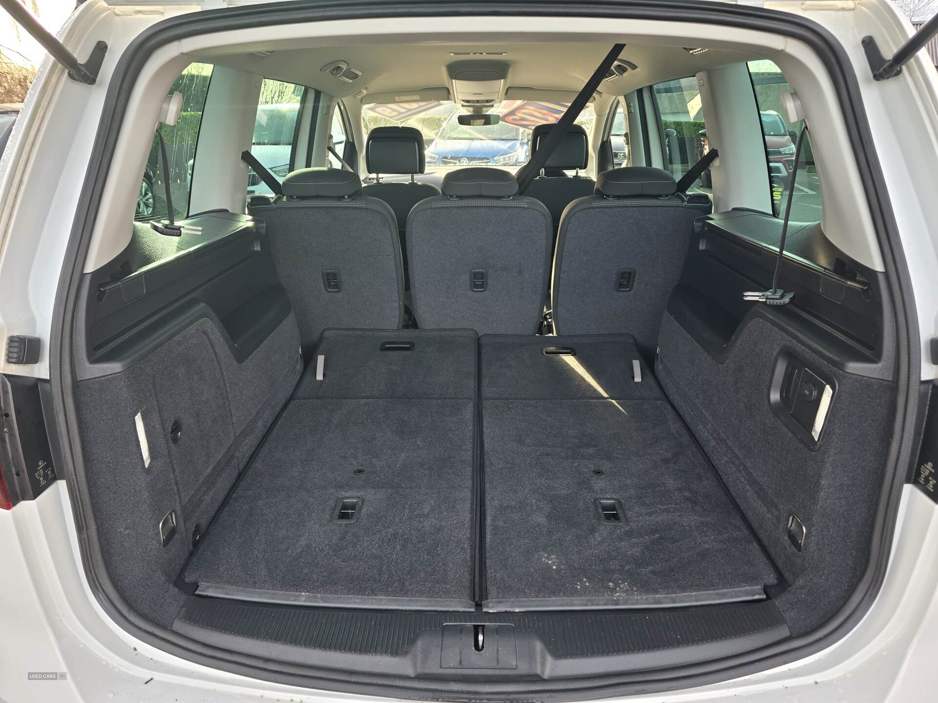 Oct 2019 Volkswagen Sharan 2.0 TDI SCR 150 SE Nav 5dr