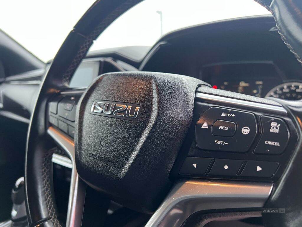 Apr 2021 Isuzu D-Max 1.9 V-Cross Double Cab 4x4 Auto