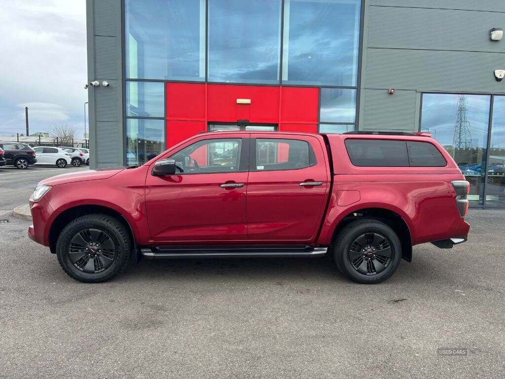 Apr 2021 Isuzu D-Max 1.9 V-Cross Double Cab 4x4 Auto