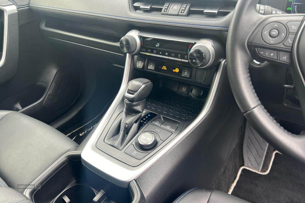 May 2023 Toyota RAV4 2.5 VVT-i Hybrid Dynamic 5dr CVT