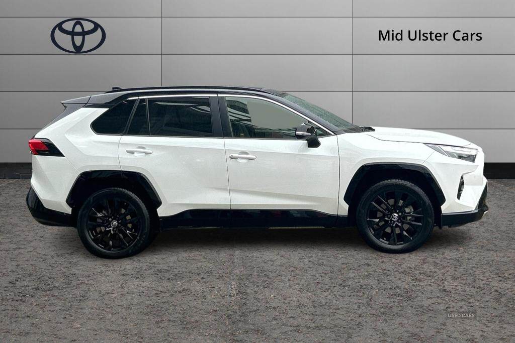 May 2023 Toyota RAV4 2.5 VVT-i Hybrid Dynamic 5dr CVT