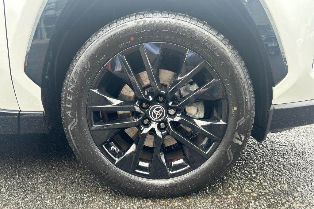 May 2023 Toyota RAV4 2.5 VVT-i Hybrid Dynamic 5dr CVT