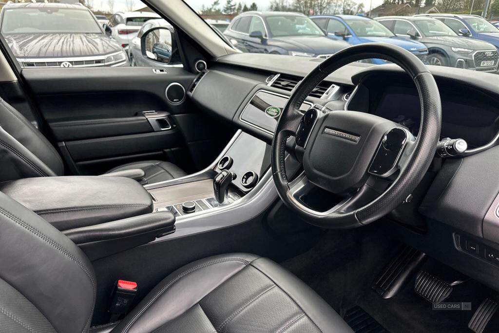 Sep 2018 Land Rover Range Rover Sport 3.0 SDV6 HSE 5dr Auto [7 Seat]
