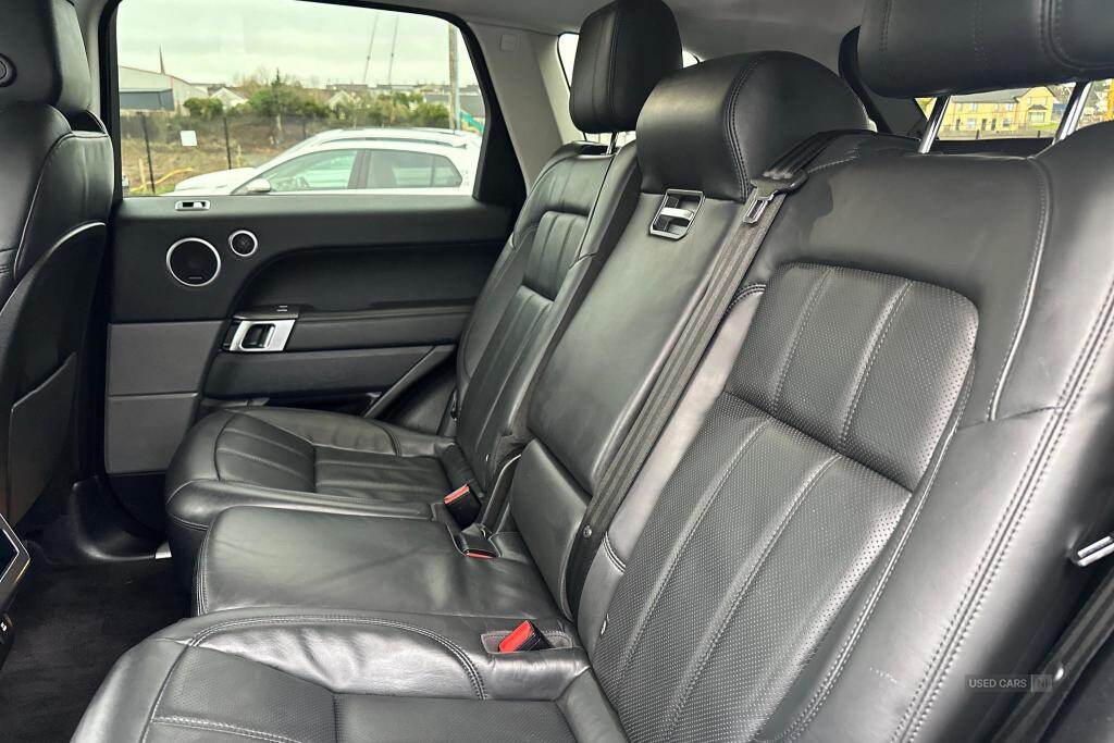 Sep 2018 Land Rover Range Rover Sport 3.0 SDV6 HSE 5dr Auto [7 Seat]