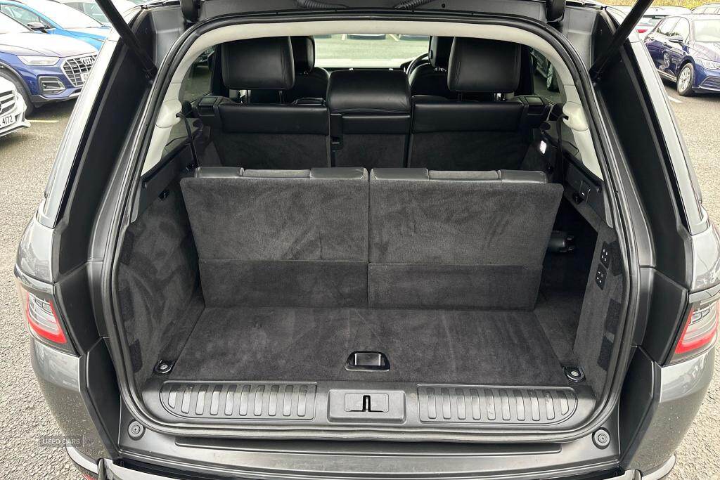 Sep 2018 Land Rover Range Rover Sport 3.0 SDV6 HSE 5dr Auto [7 Seat]