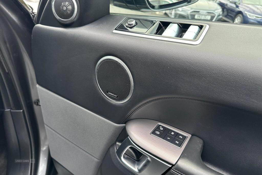 Sep 2018 Land Rover Range Rover Sport 3.0 SDV6 HSE 5dr Auto [7 Seat]