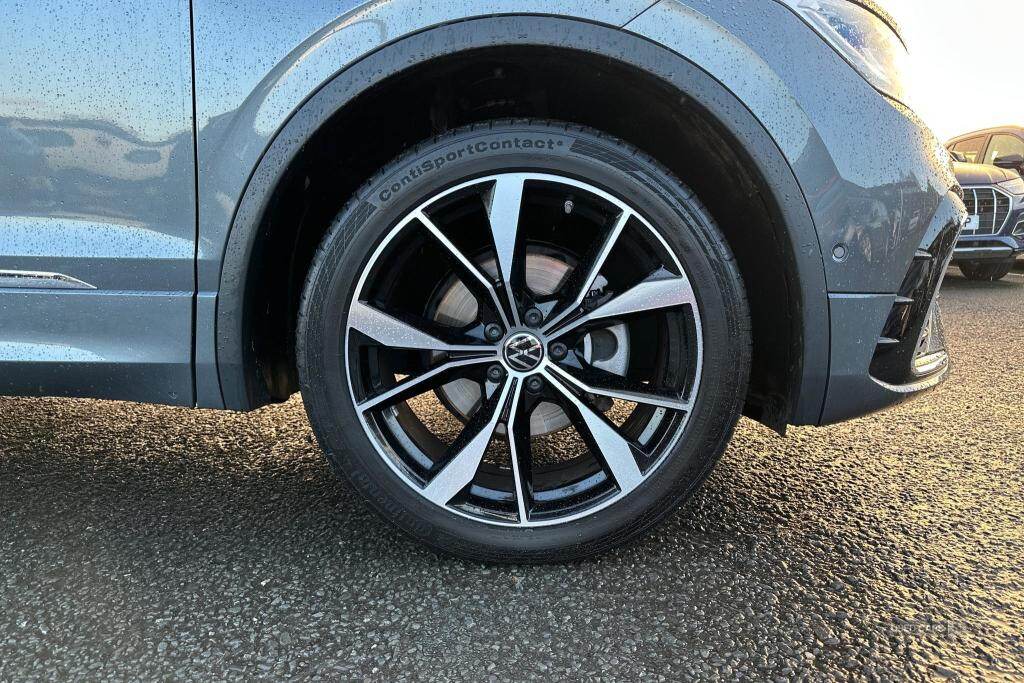 Jan 2024 Volkswagen Tiguan Allspace 2.0 TDI 4Motion R-Line 5dr DSG