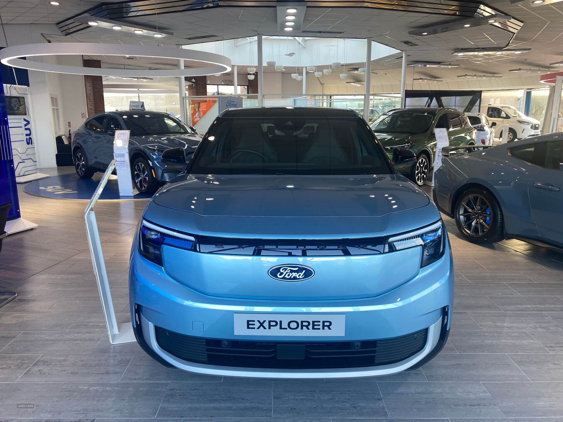 Feb 2025 Ford Explorer Premium Extended Range