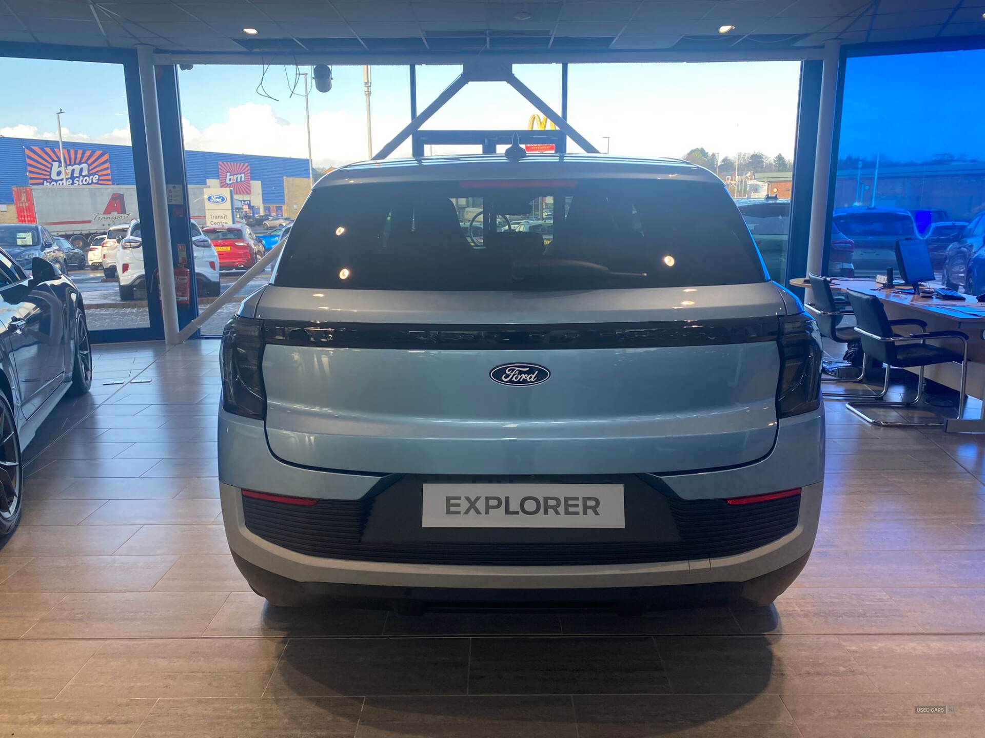 Feb 2025 Ford Explorer Premium Extended Range