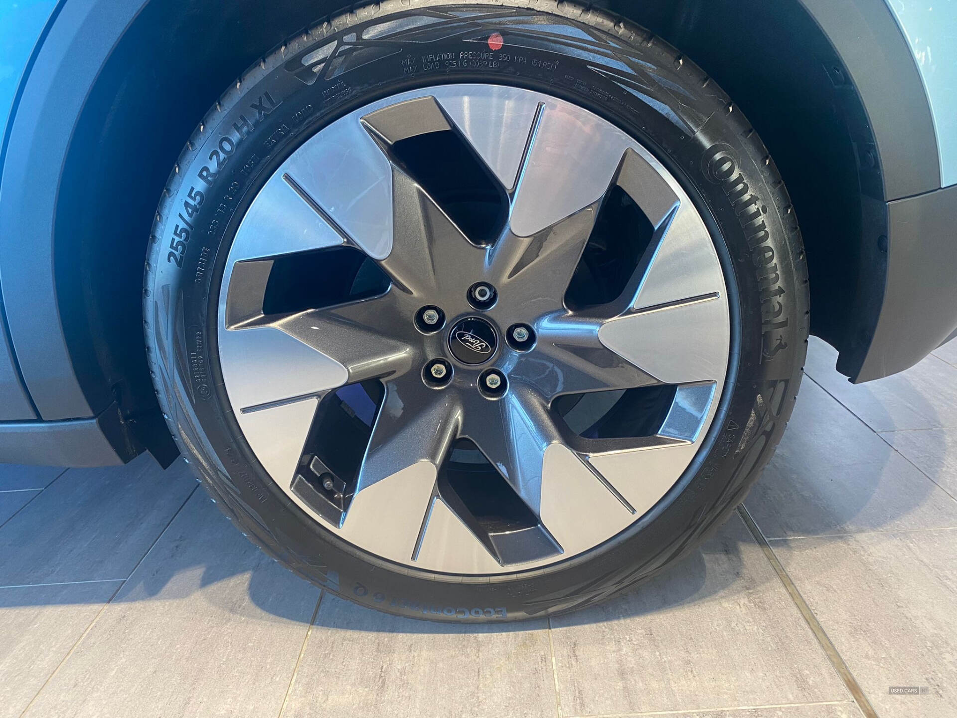 Feb 2025 Ford Explorer Premium Extended Range