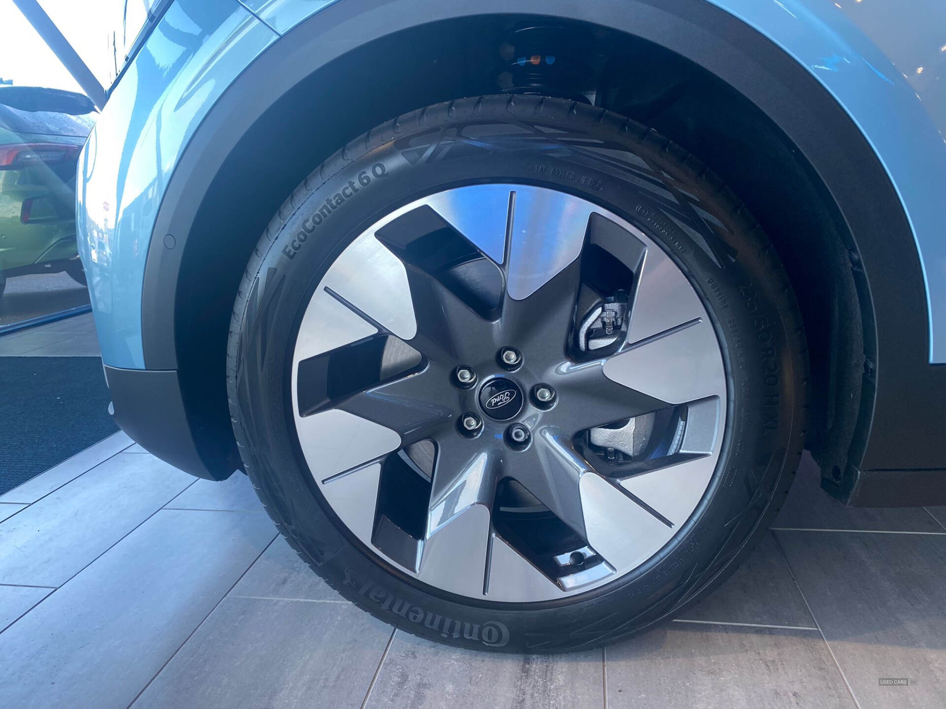 Feb 2025 Ford Explorer Premium Extended Range