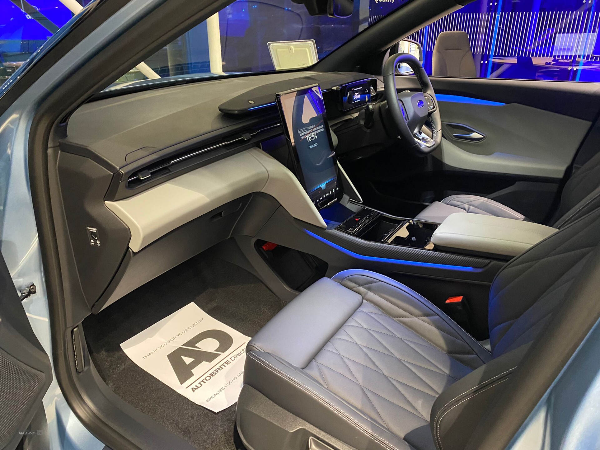 Feb 2025 Ford Explorer Premium Extended Range