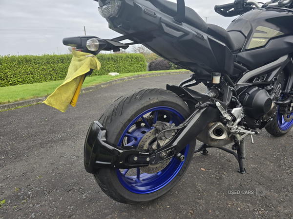 Yamaha Tracer series MT09 900 in Down