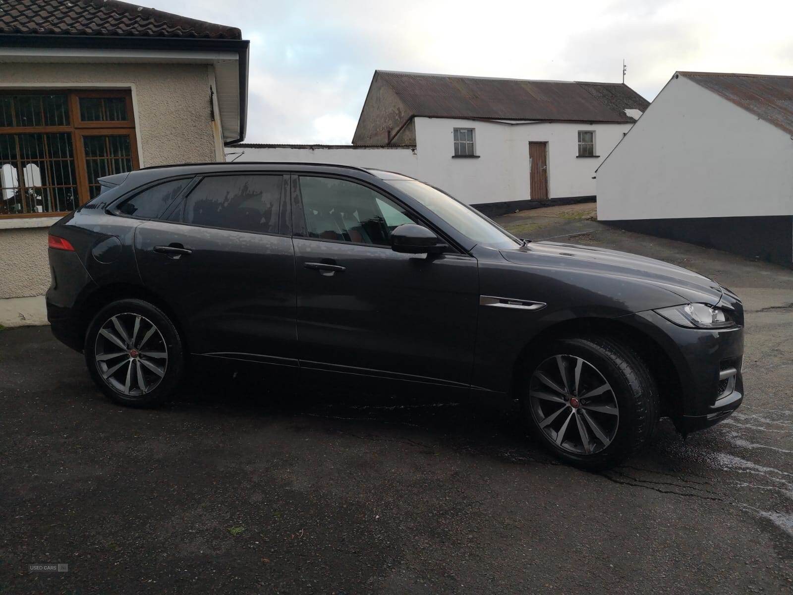 May 2018 Jaguar F-Pace 2.0d R-Sport 5dr Auto AWD