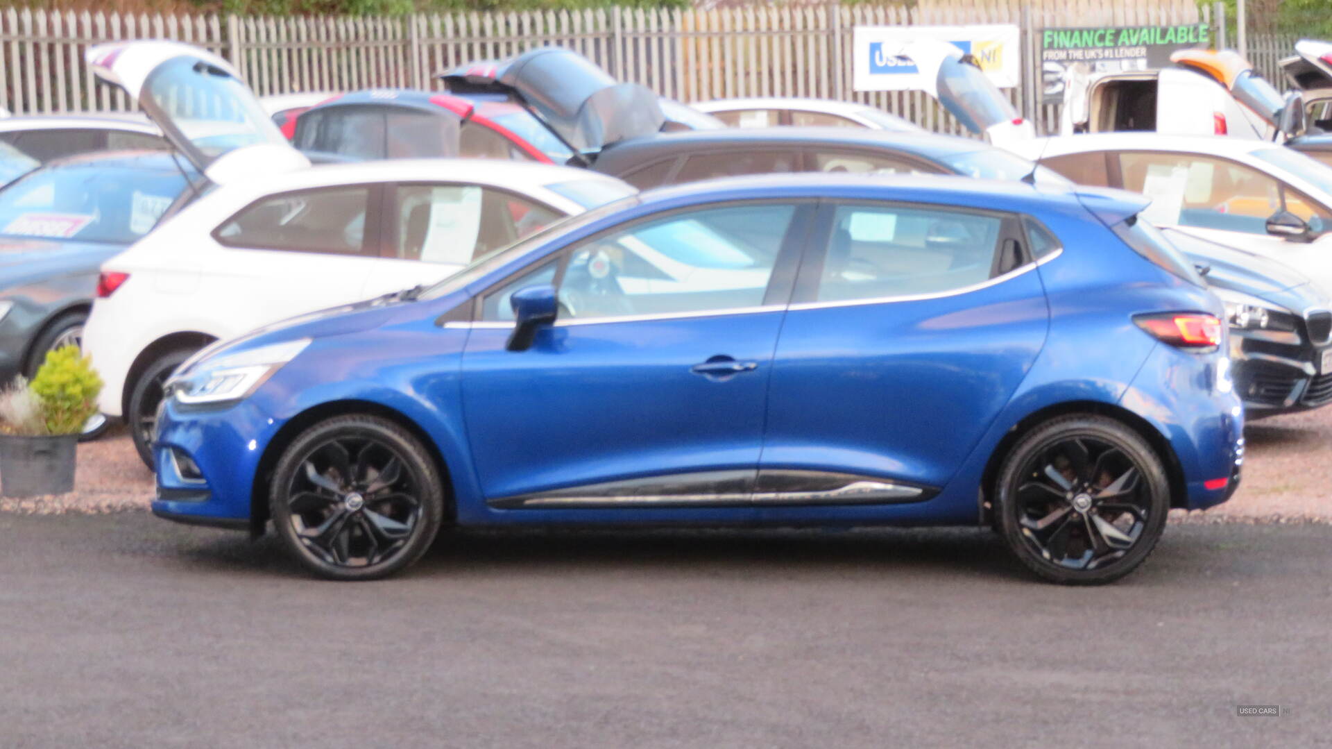 Renault Clio DIESEL HATCHBACK in Derry / Londonderry