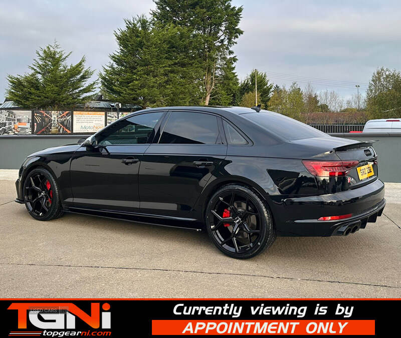 Nov 2017 Audi A4 S4 Quattro 4dr Tip Tronic
