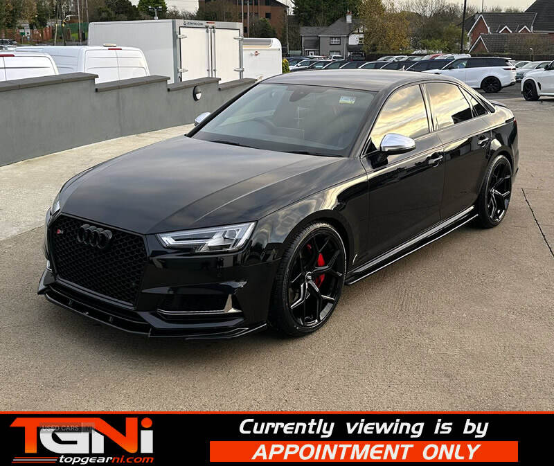 Nov 2017 Audi A4 S4 Quattro 4dr Tip Tronic